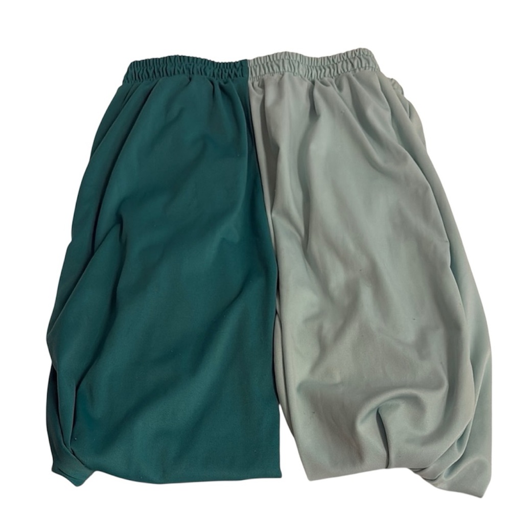 Two toned green sweat pants